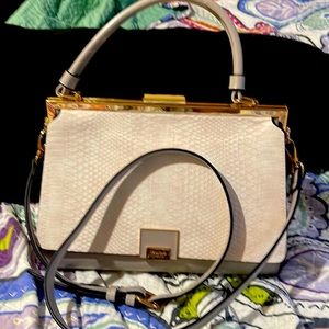 New Dune London purse or crossbody purse. Whichever way u want to wear it.